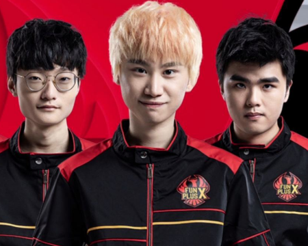 他正步向皇 他正步向皇