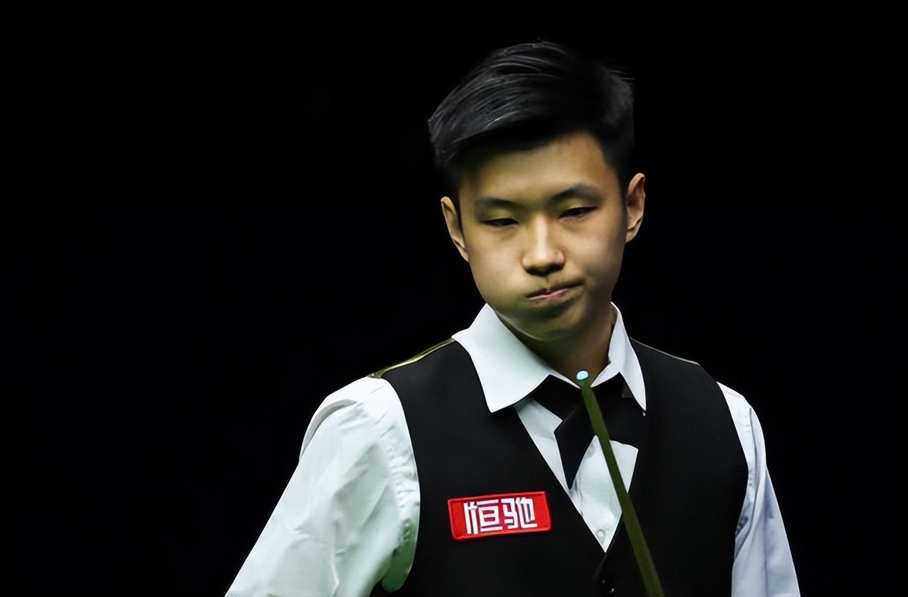 两届最佳防 两届最佳防